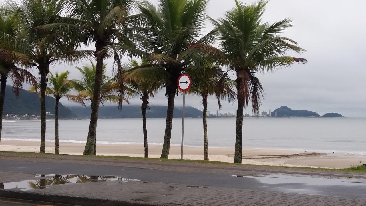 Praia com Conforto Guaratuba Esterno foto